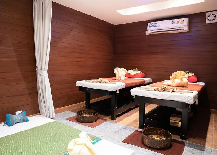Hotel Rahoo 5*